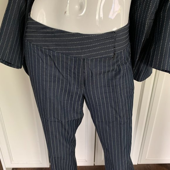 della spiga 6 blue and cream pinstripe pantsuit - Picture 8 of 8